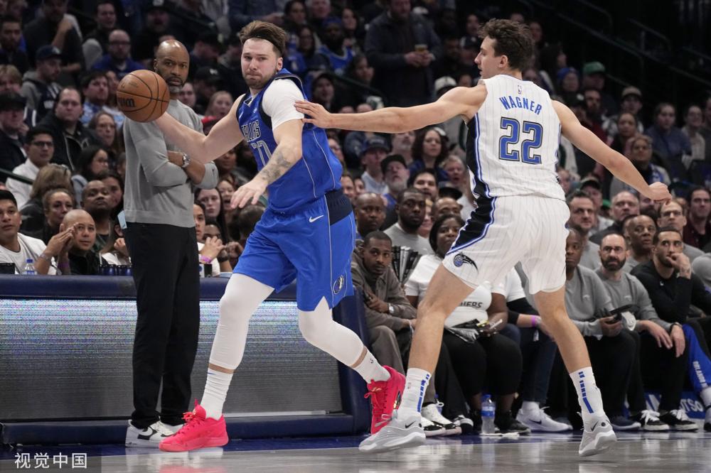 格林斯比在 格林斯比在